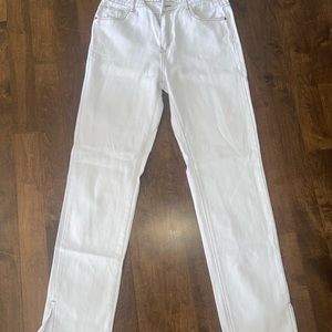 BRAND NEW - NEVER WORN. Princess Polly Lioness White Jeans with brown stitching.